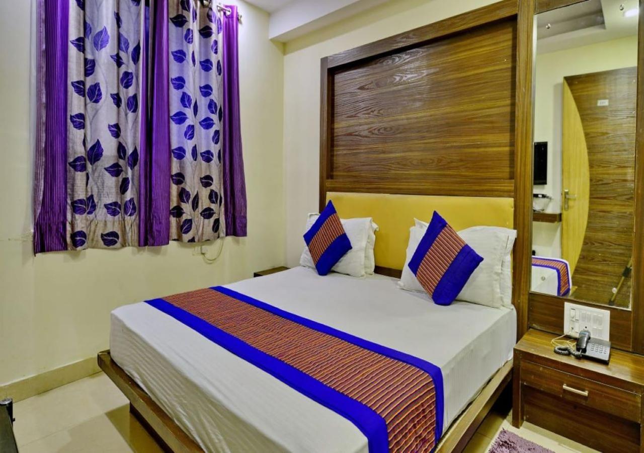 نيودلهي Hotel Perfect Spot- Main Bazar - Walking Metro Station المظهر الخارجي الصورة